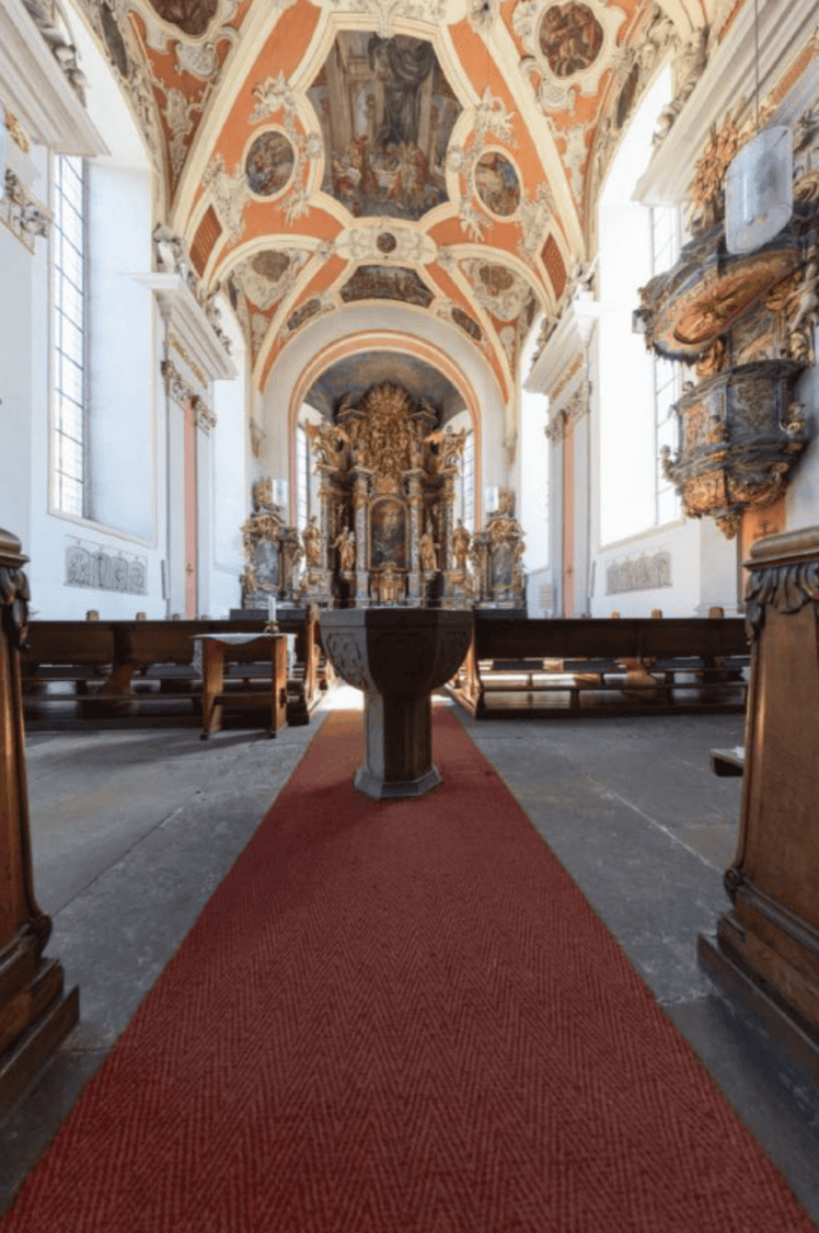 Innenraum von St. Crucis